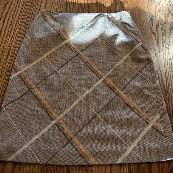 Woman’s pencil skirt - Picture 1 of 4